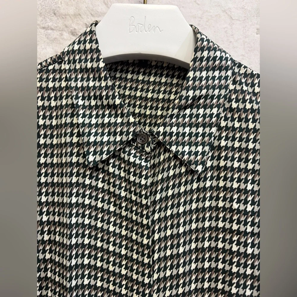 THEORY Houndstooth Button Up Blouse Deep Green White Grey Classic Minimalist - Picture 4 of 7